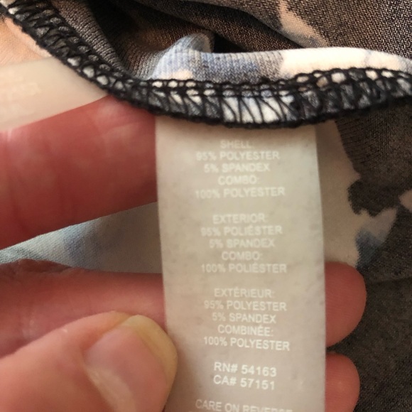 EUC Karl Lagerfeld 3/4 length sleeve top size small - Picture 5 of 9